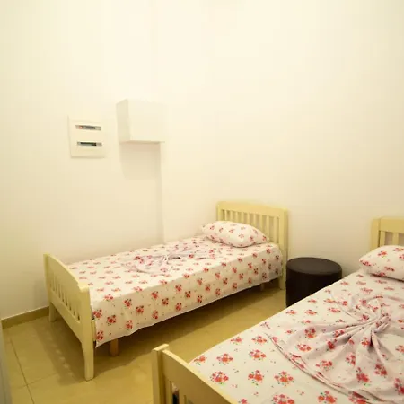 Flamingo1 * Vlorë