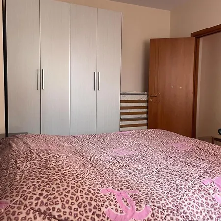 Flamingo1 דירה